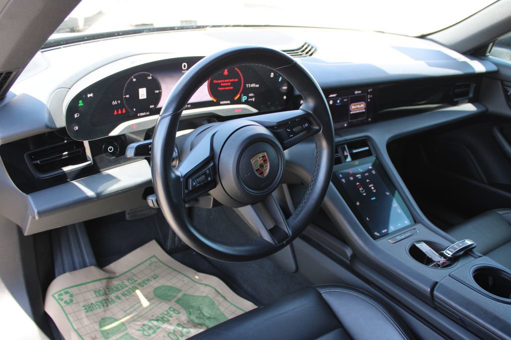 Used 2021 Porsche Taycan RWD image 30