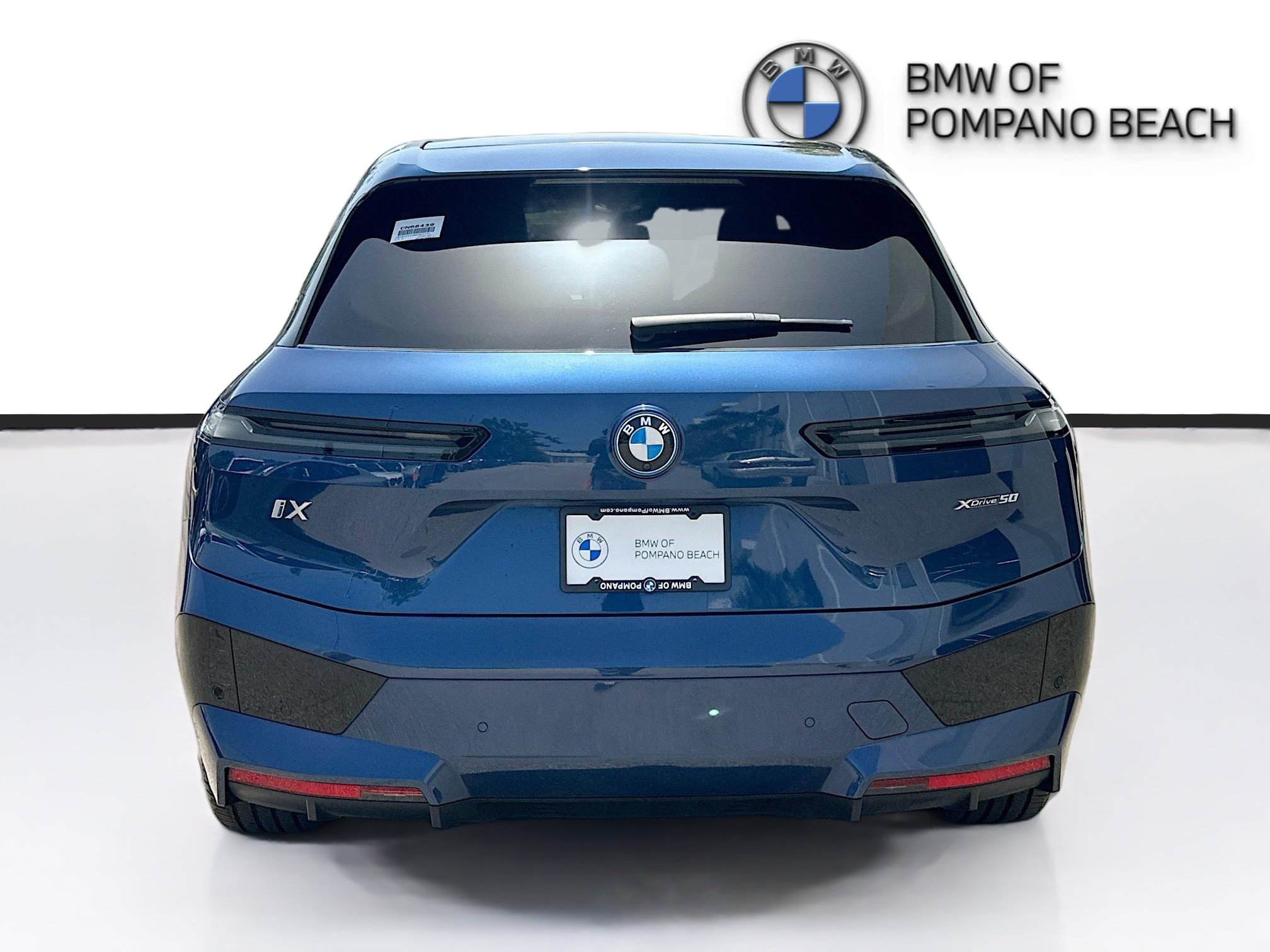 Used 2024 BMW iX xDrive50 w/ Sport Package AWD/4WD image 6