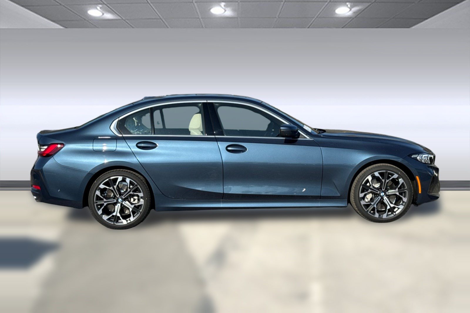 Used 2026 BMW 330i Sedan RWD image 8