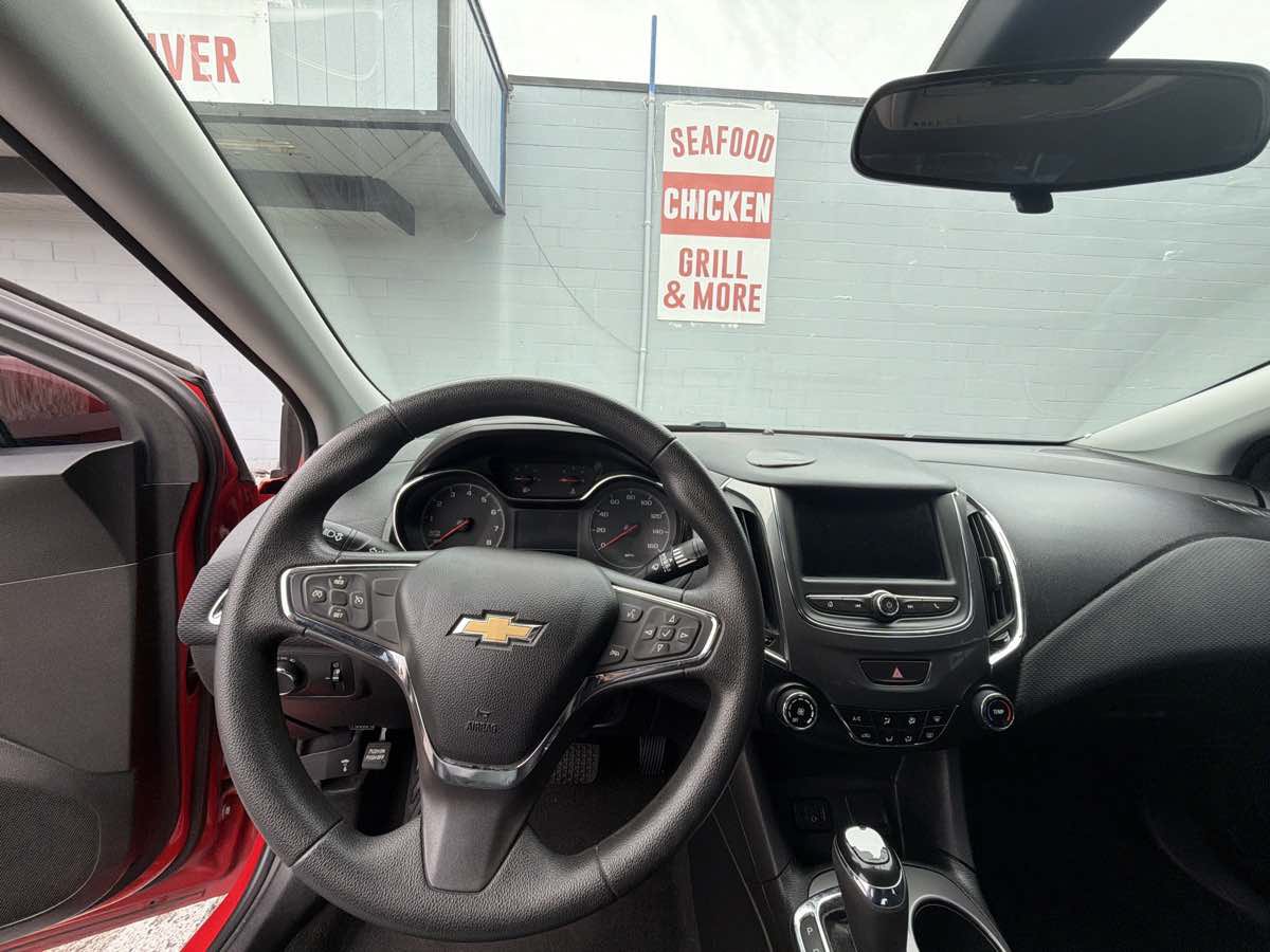 Used 2019 Chevrolet Cruze LS w/ LS Convenience Package FWD image 5