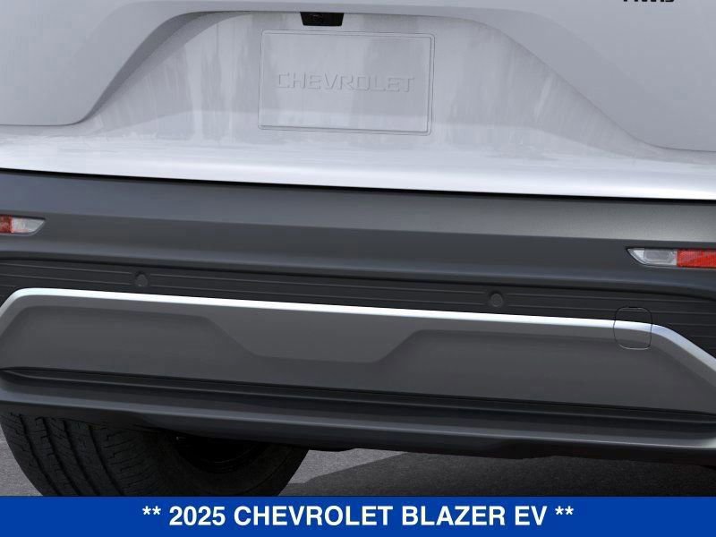 New 2025 Chevrolet Blazer EV LT image 15