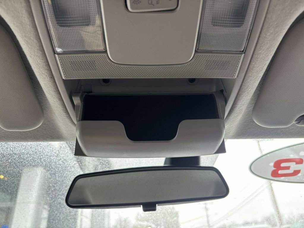 Used 2023 Kia Forte LXS image 31