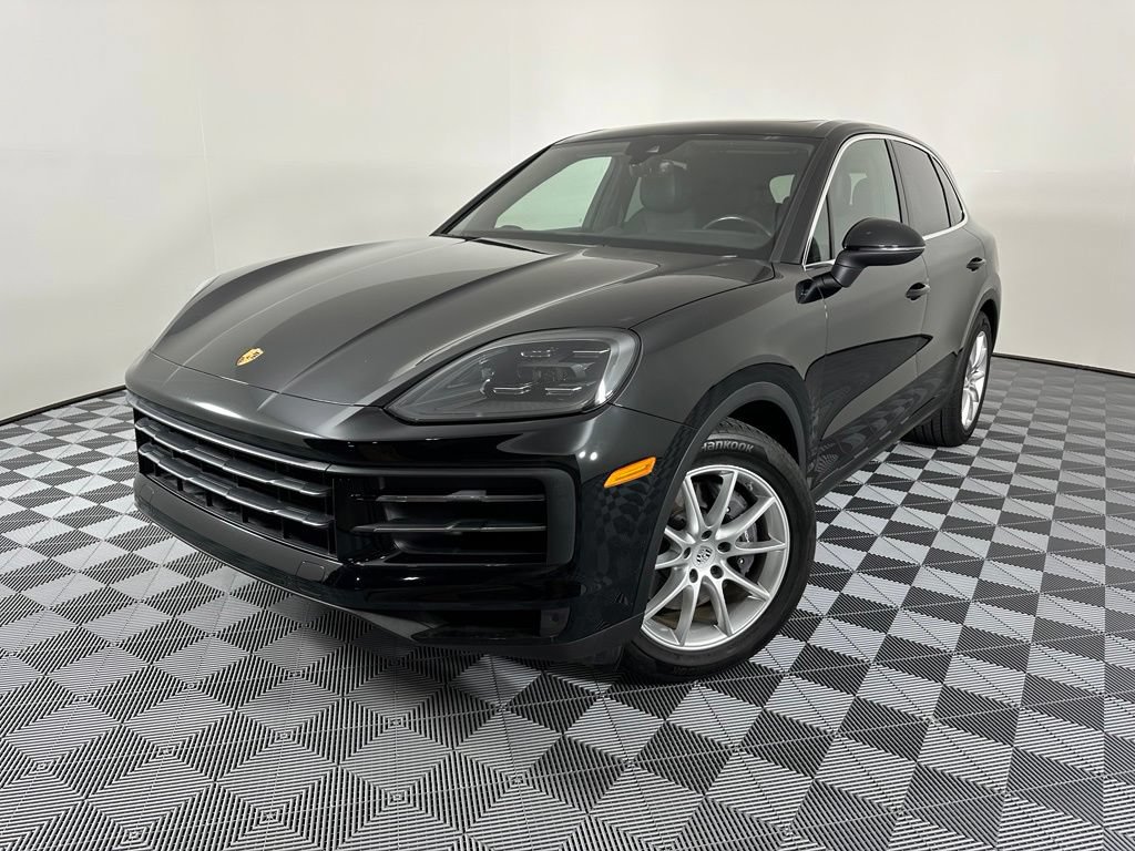 Certified 2024 Porsche Cayenne AWD/4WD image 1