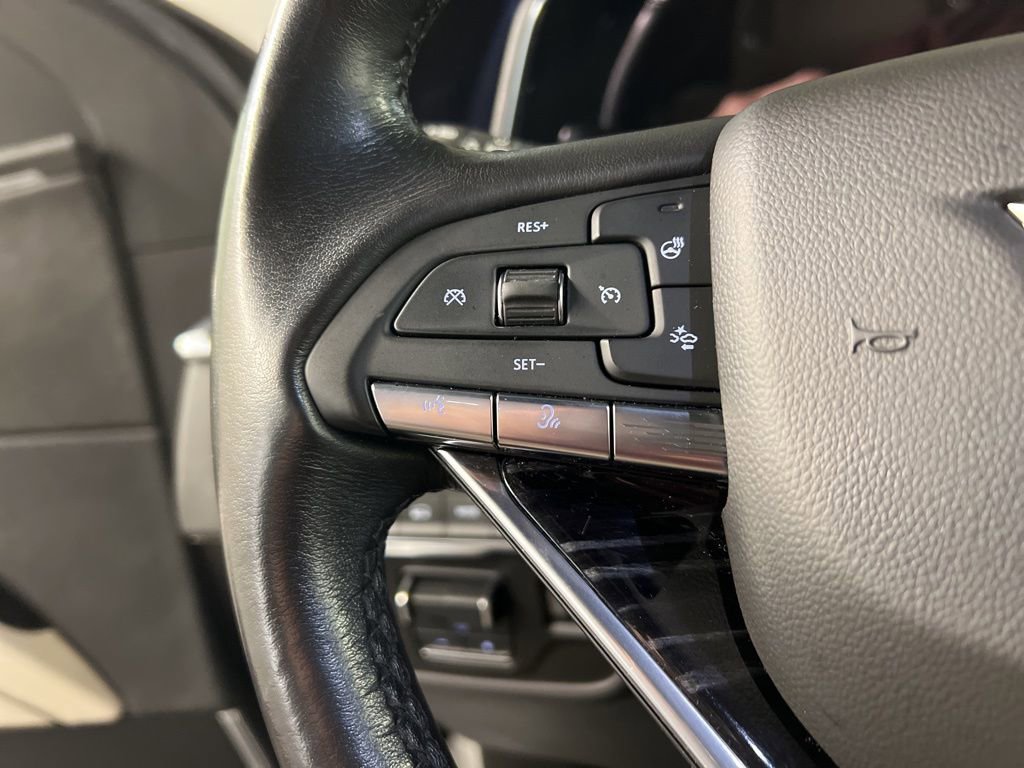 Used 2021 Cadillac Escalade Sport w/ Driver Assist Tech Package image 17