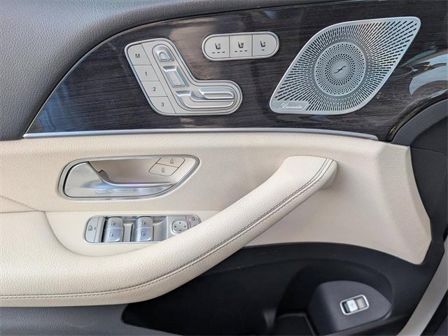 Used 2020 Mercedes-Benz GLS 450 4MATIC image 15