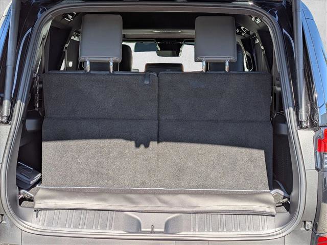 Used 2024 Lexus GX 550 w/ Cold Area Package AWD/4WD image 6