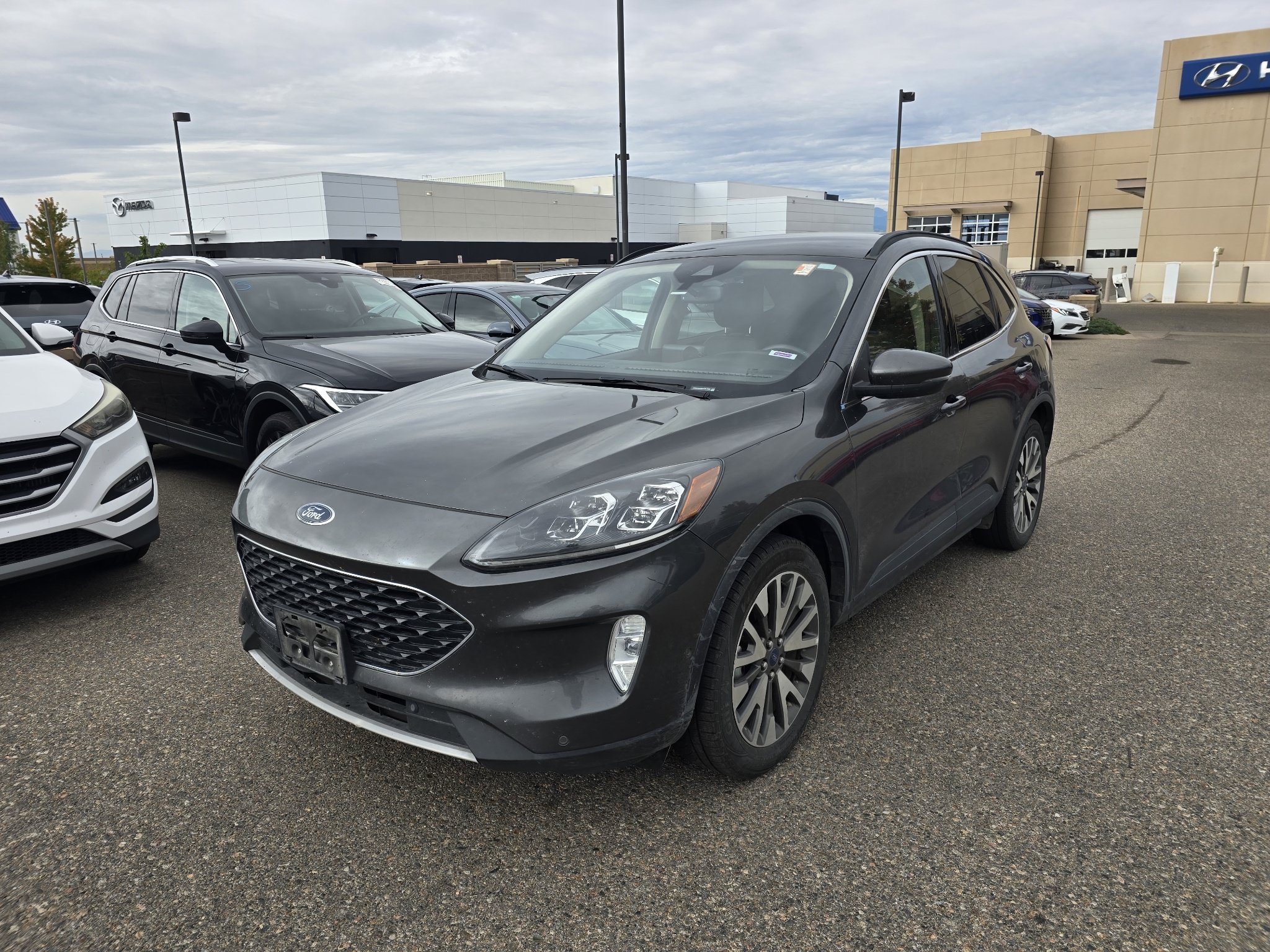 Used 2020 Ford Escape Titanium AWD/4WD image 1