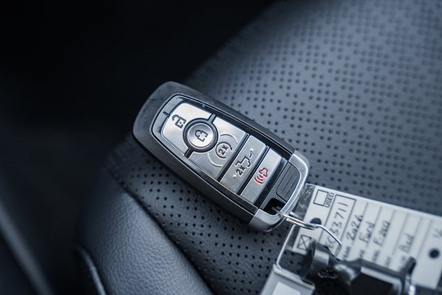 New 2026 Ford F250 Lariat w/ FX4 Off-Road Package image 47