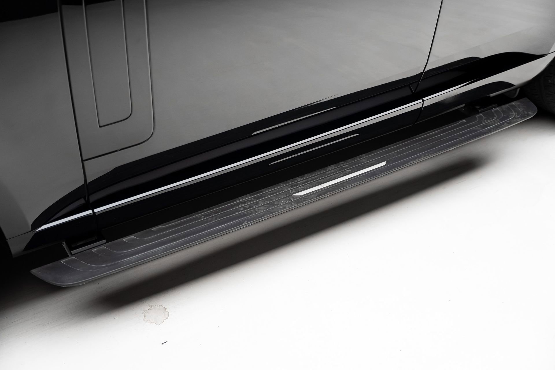 Used 2023 Land Rover Range Rover SE image 23