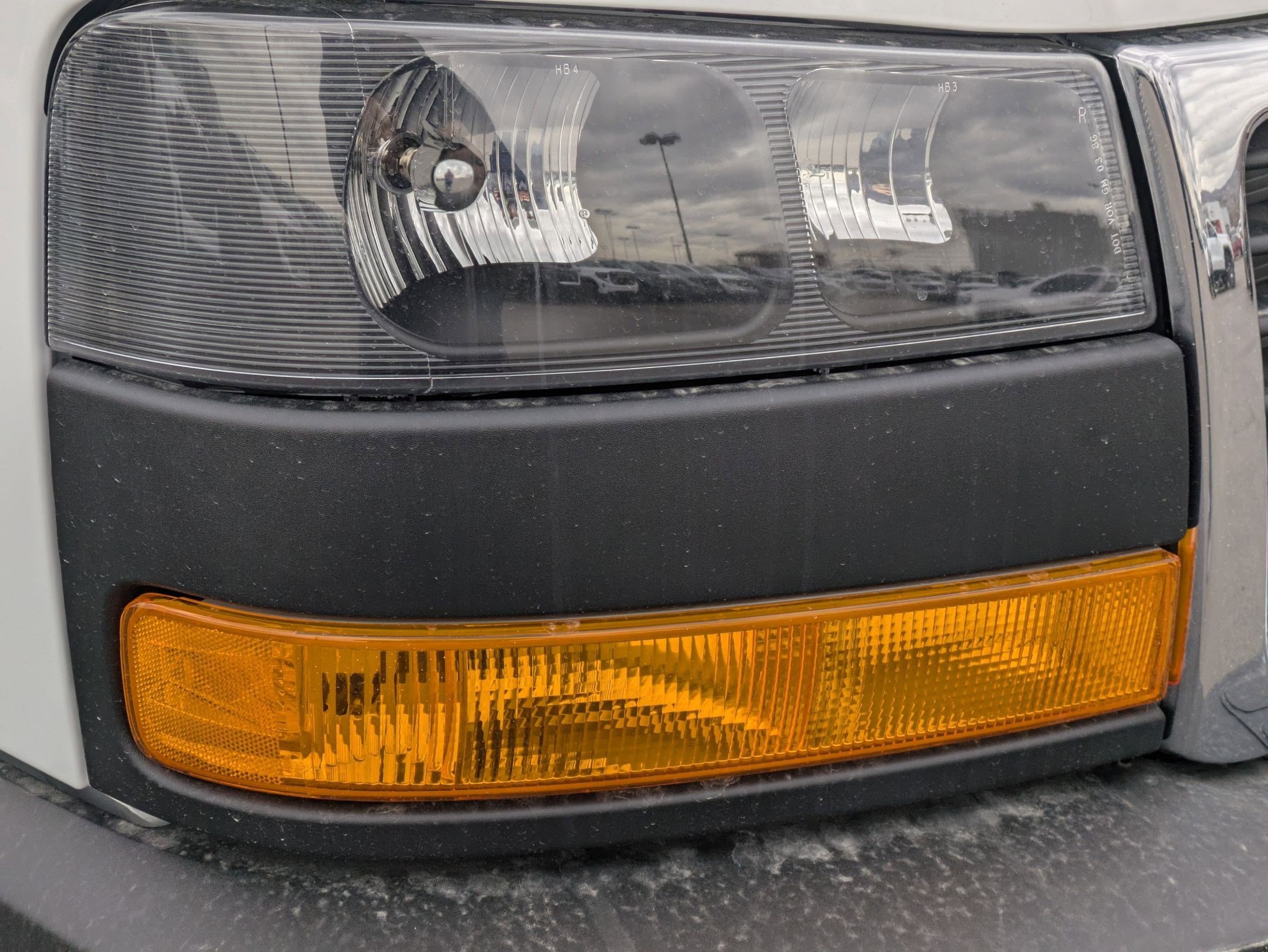New 2025 GMC Savana 2500 w/ Safety Package RWD image 11