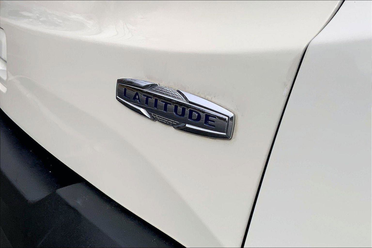 Used 2020 Jeep Renegade Latitude image 8
