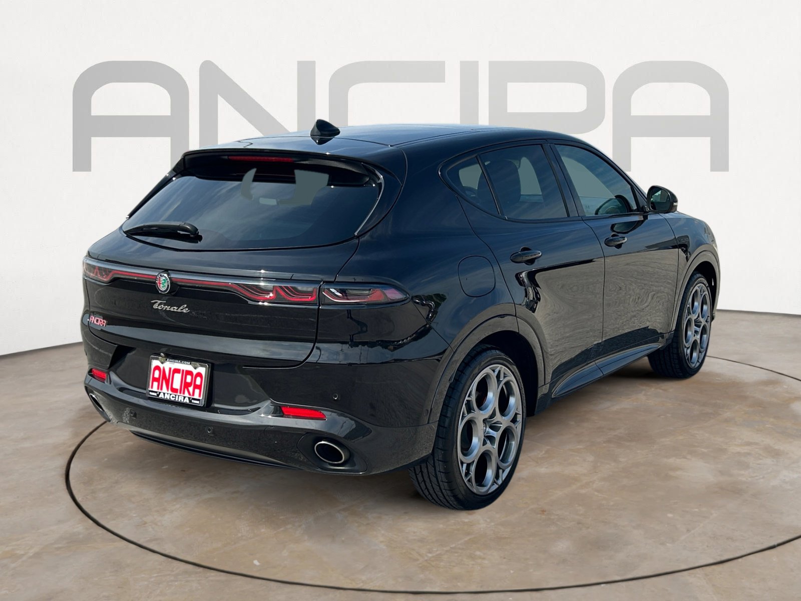 Used 2024 Alfa Romeo Tonale Veloce AWD/4WD image 6