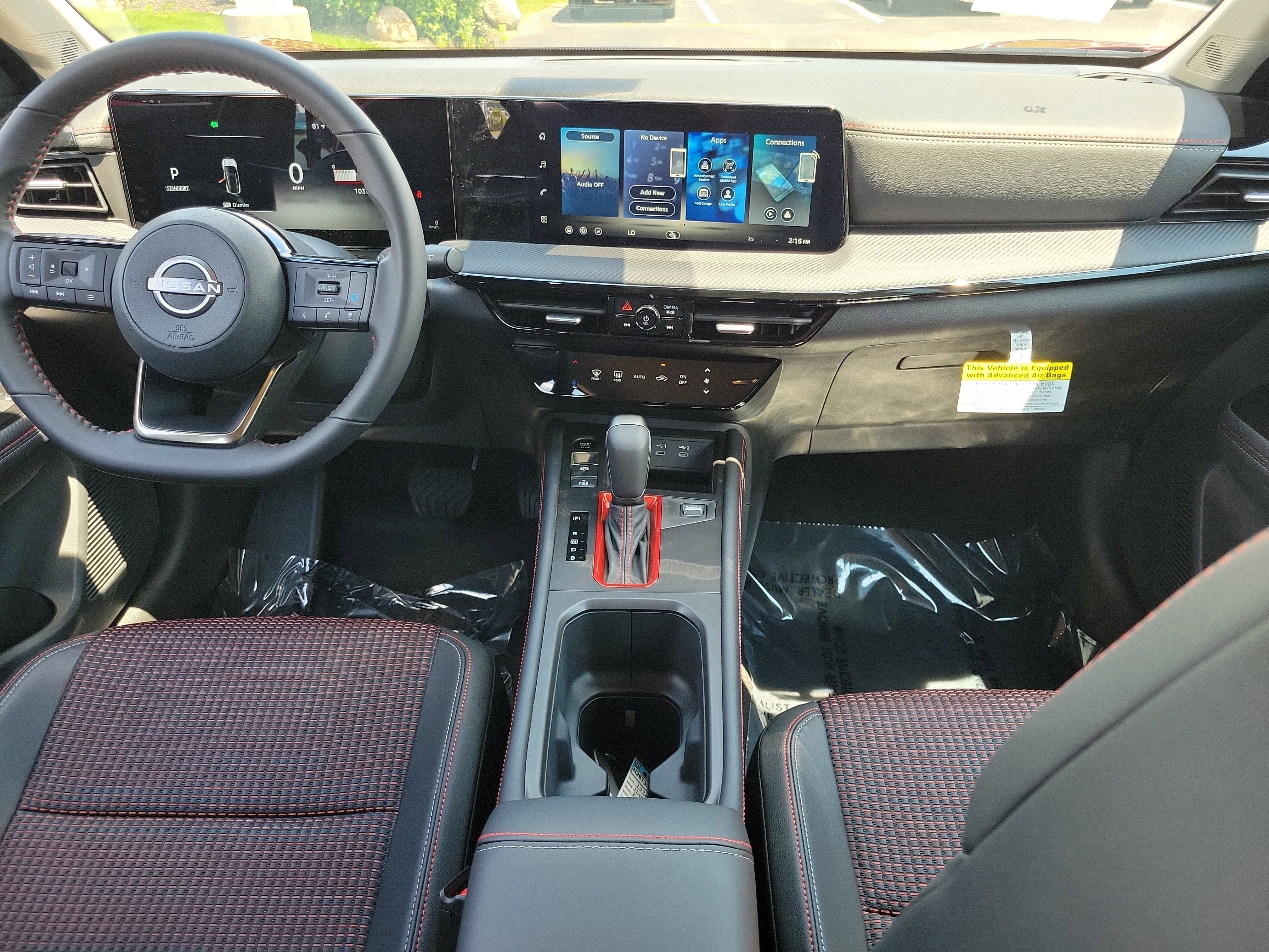 New 2026 Nissan Kicks SR AWD/4WD image 9