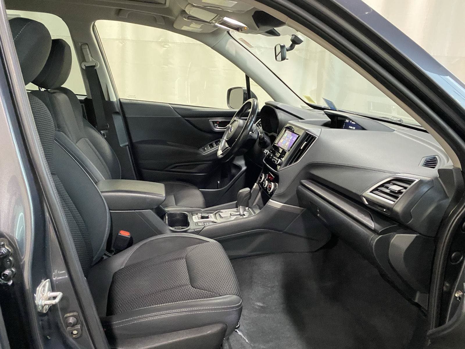 Used 2022 Subaru Forester Premium AWD/4WD image 12