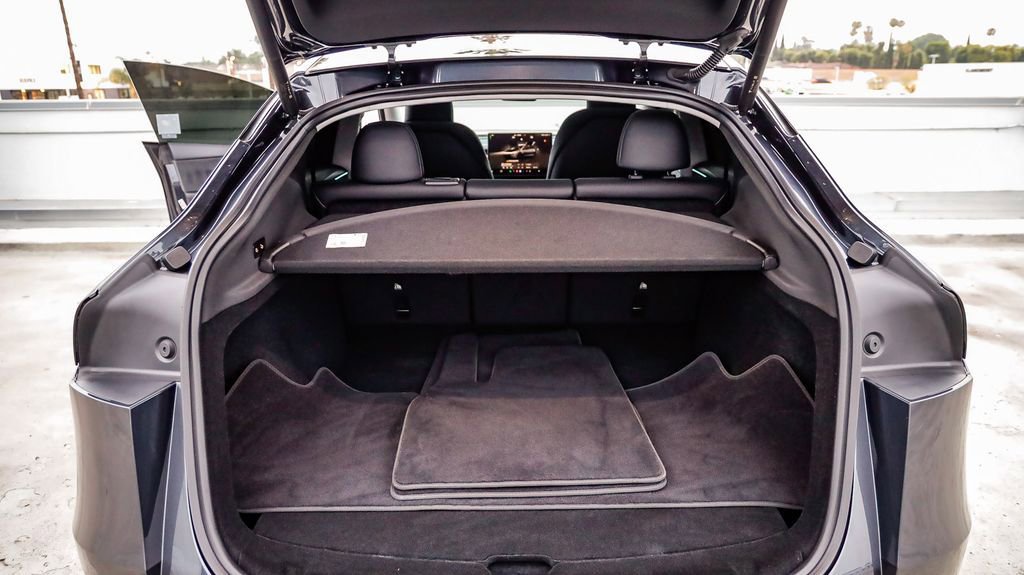 Used 2026 Tesla Model Y Long Range RWD image 31