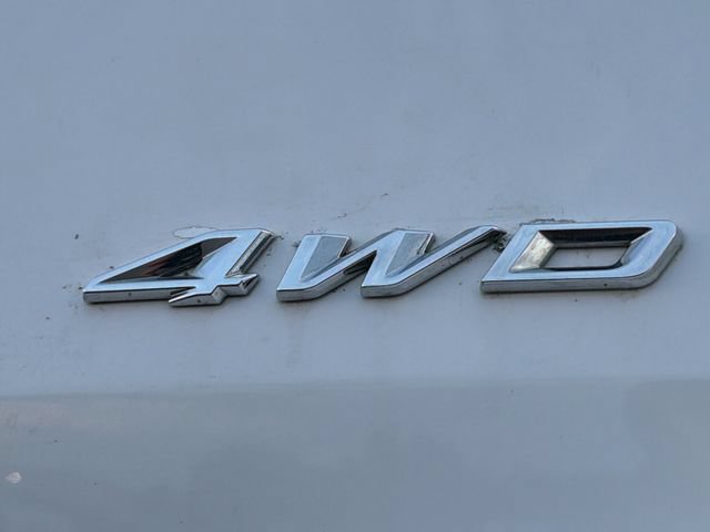 Used 2023 Ford Explorer XLT AWD/4WD image 35