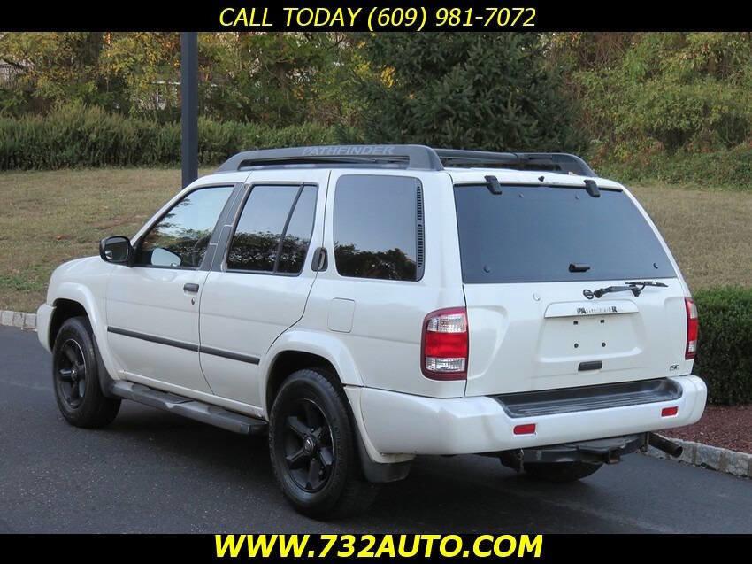 Used 2004 Nissan Pathfinder SE w/ (POP) SE Popular Pkg image 10