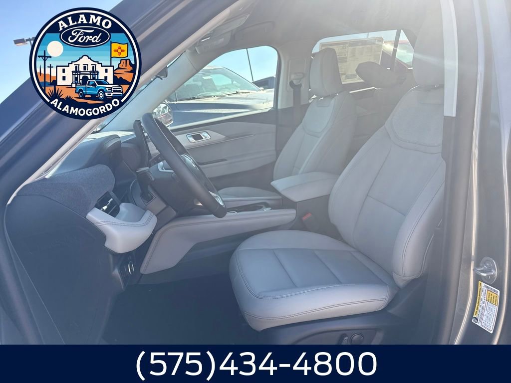 New 2026 Ford Explorer Active w/ Active Comfort Package image 5