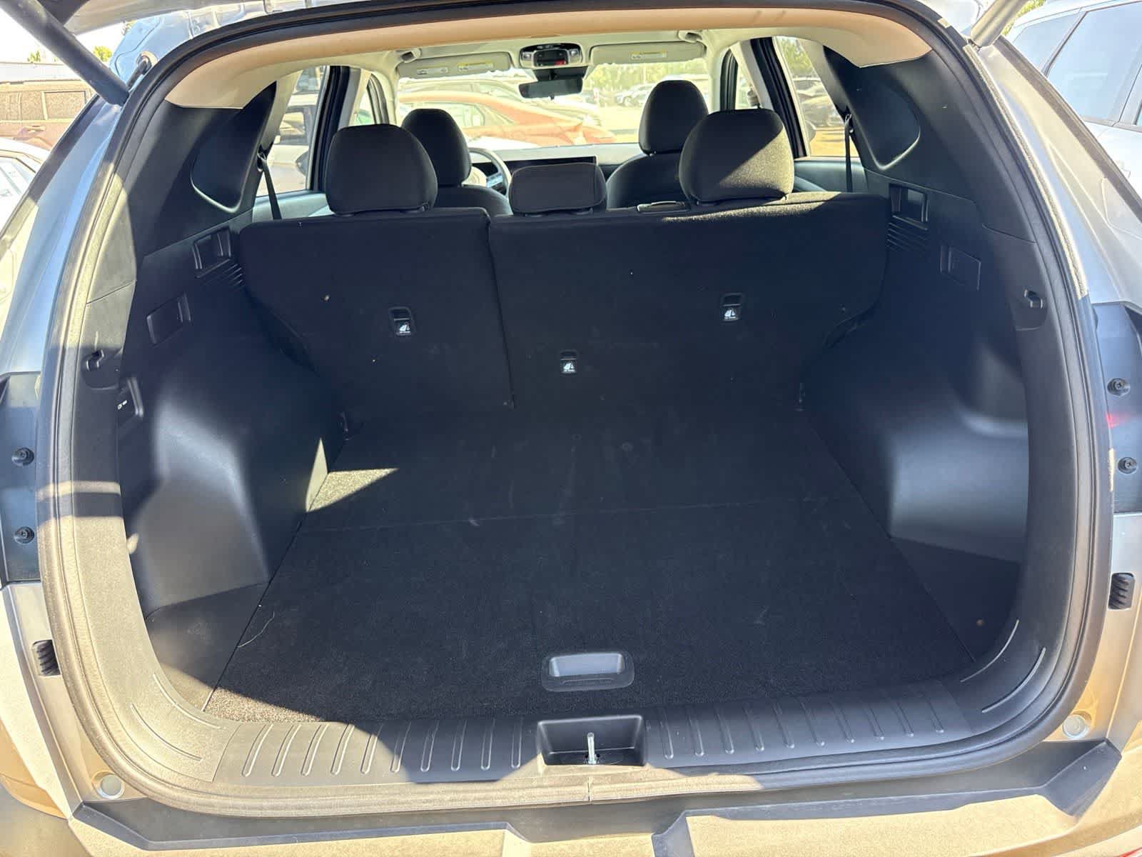 Used 2026 Hyundai Tucson SEL FWD image 13
