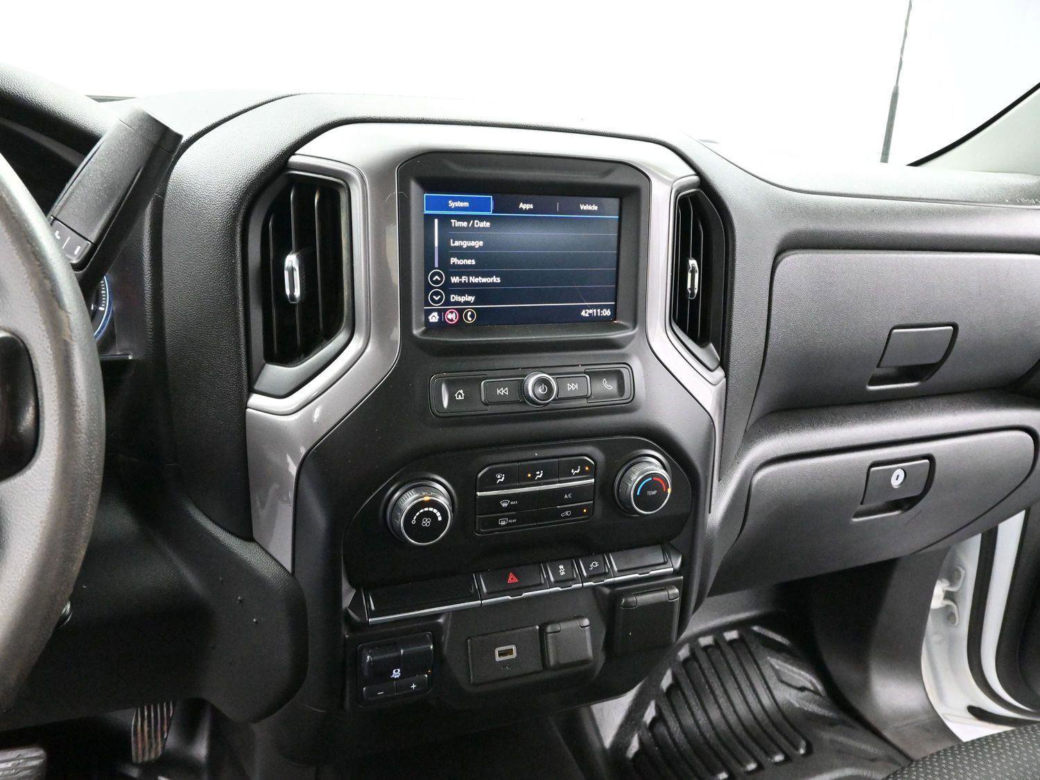 Used 2020 Chevrolet Silverado 3500 W/T w/ WT Convenience Package image 17