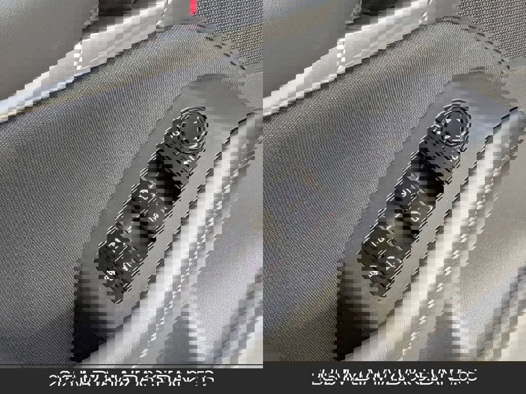 New 2025 MAZDA MAZDA3 s image 13