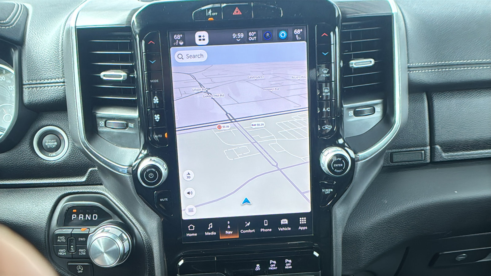 Used 2025 RAM 1500 Laramie AWD/4WD image 27