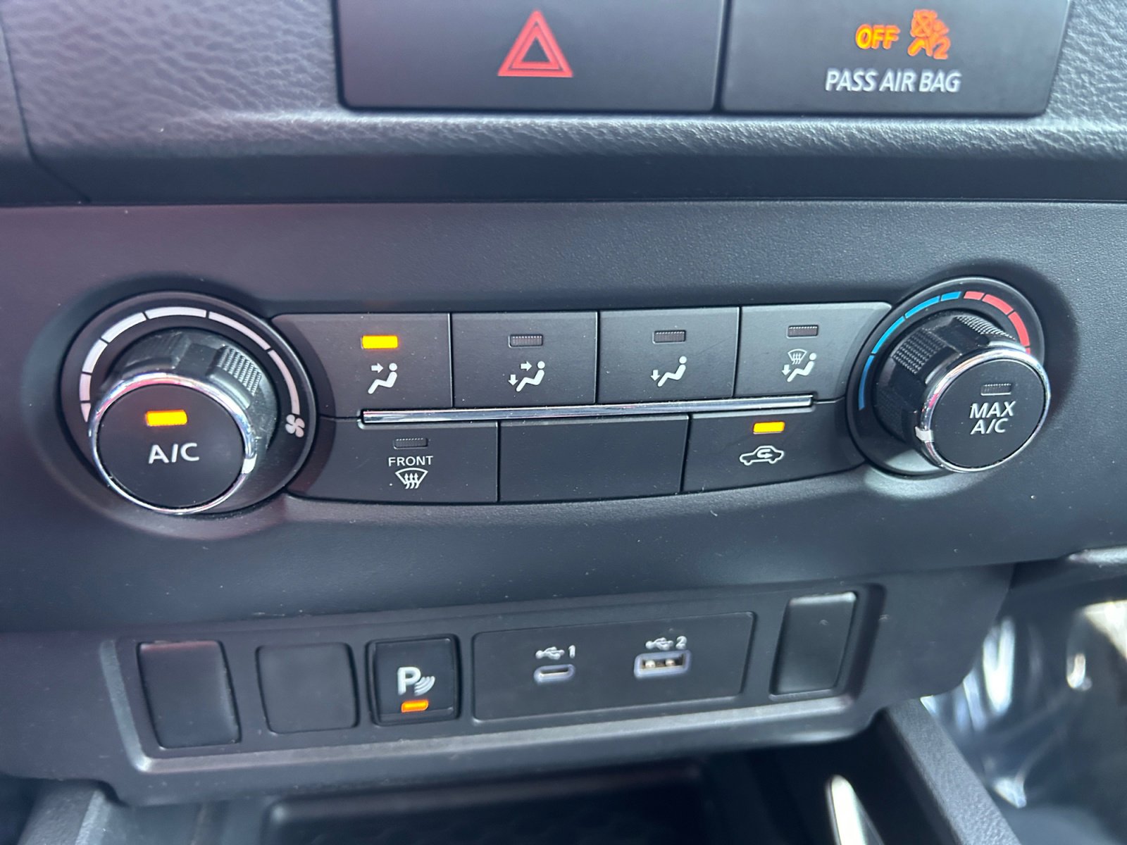 Used 2022 Nissan Frontier SV w/ Technology Package image 15