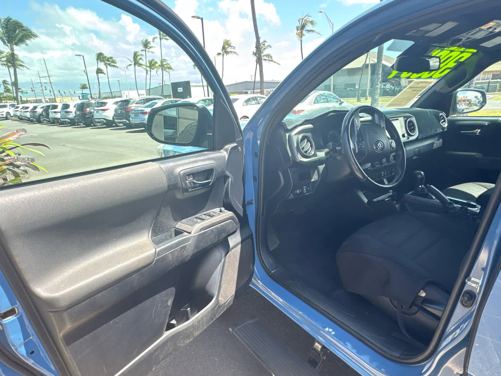 Used 2019 Toyota Tacoma TRD Off-Road AWD/4WD image 11