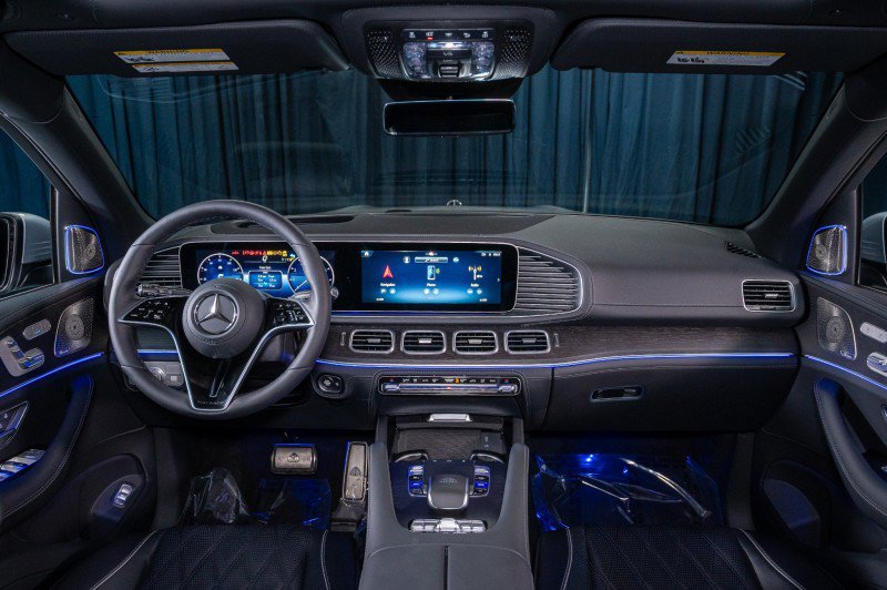 New 2026 Mercedes-Benz Maybach GLS 600 4MATIC image 14
