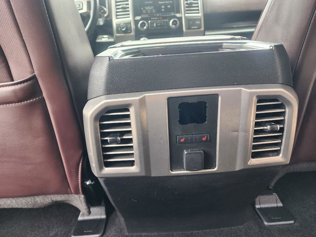 Used 2015 Ford F150 Platinum w/ Equipment Group 701A Luxury AWD/4WD image 9