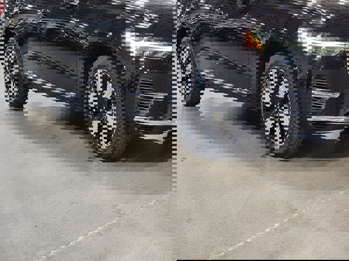 Used 2023 Volvo XC60 T8 Plus w/ Protection Package Premier image 17