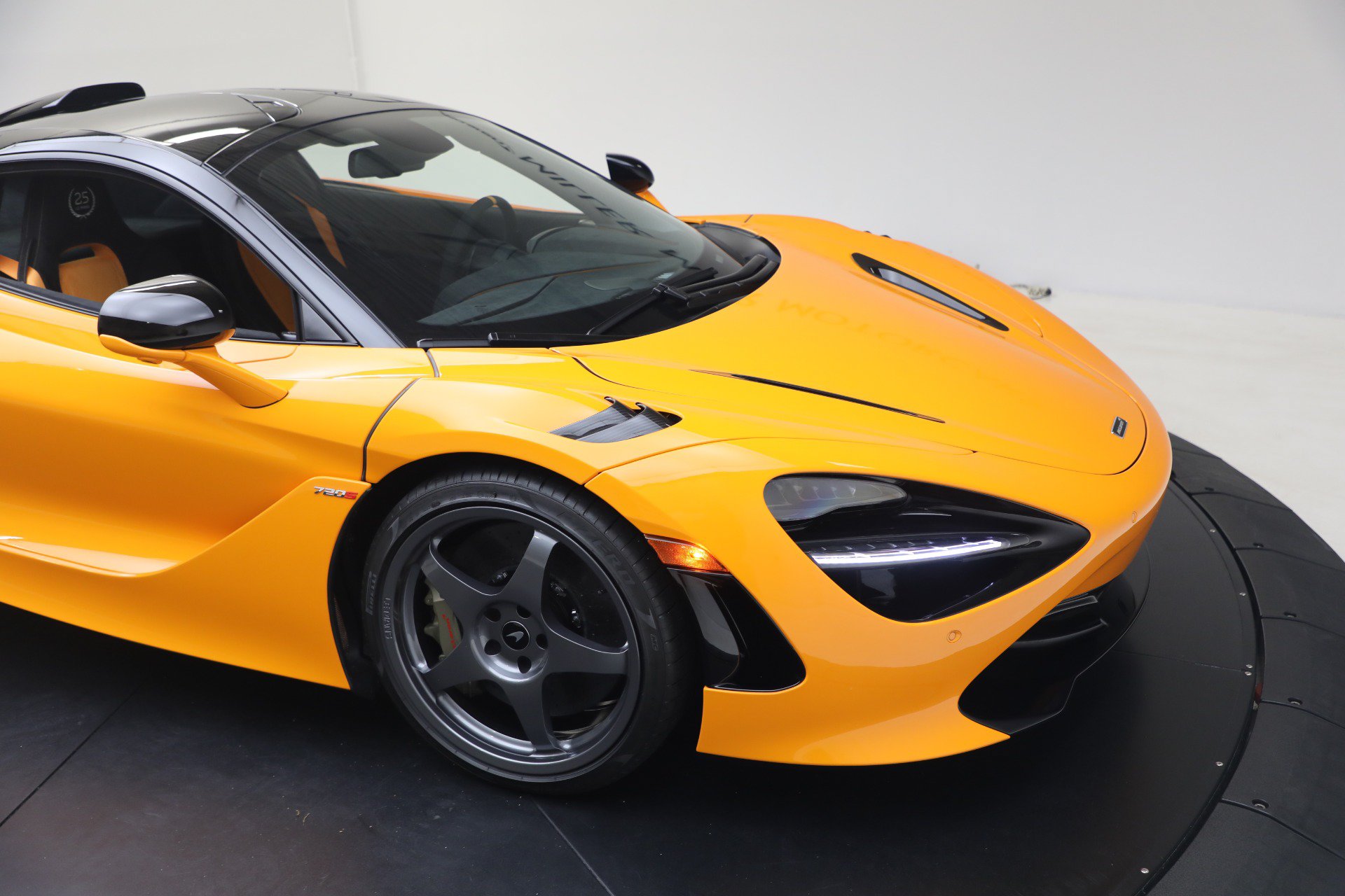 Used 2021 McLaren 720S RWD image 34