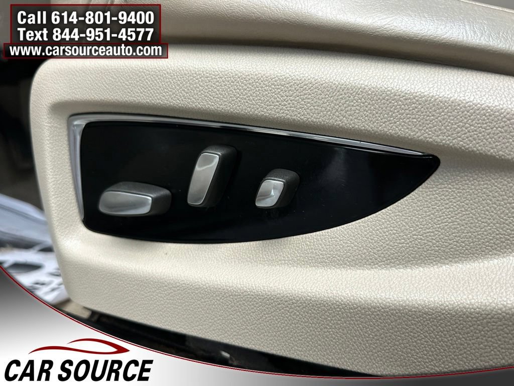 Used 2015 Cadillac Escalade Luxury AWD/4WD image 9
