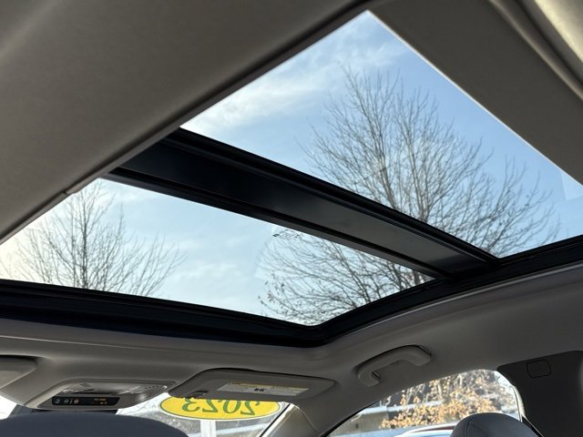 Used 2023 Chevrolet Malibu LT image 29