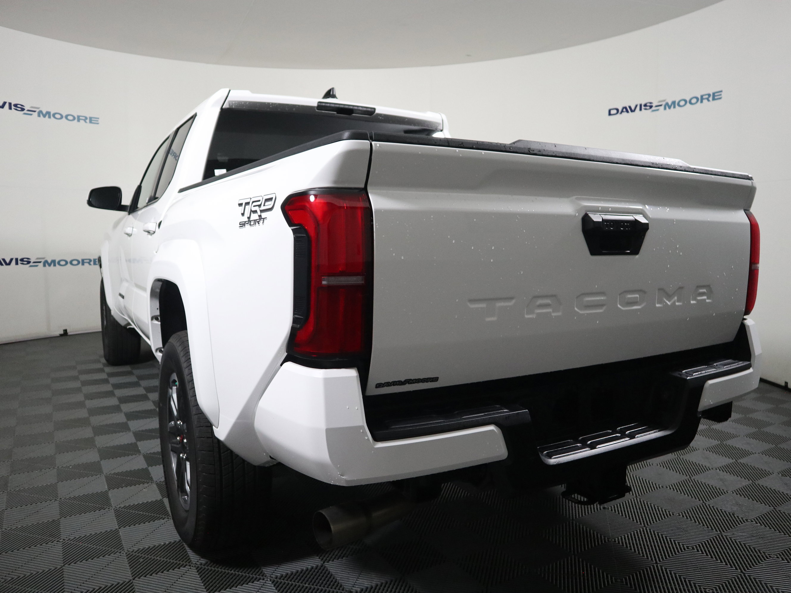 Used 2024 Toyota Tacoma TRD Sport image 9