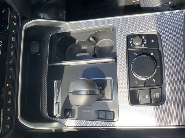 Certified 2025 MAZDA CX-70 Plug-In Hybrid w/ Premium Plus image 22