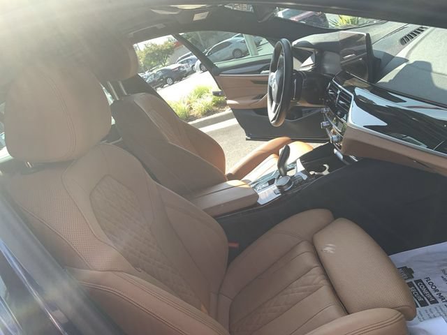 Used 2023 BMW 530i w/ Premium Package RWD image 14