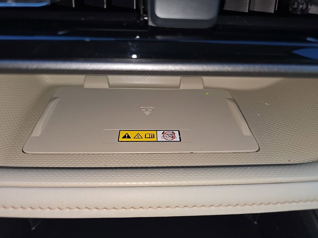 Used 2023 Toyota Highlander Limited image 19