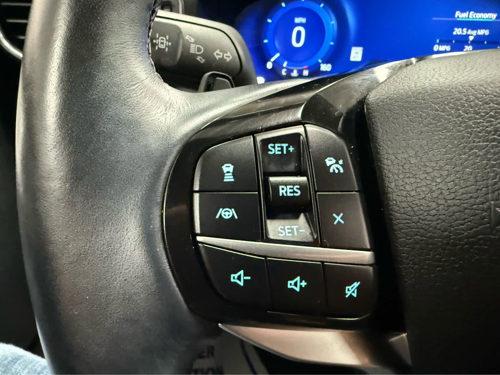 Used 2021 Ford Explorer Platinum w/ Equipment Group 601A image 12