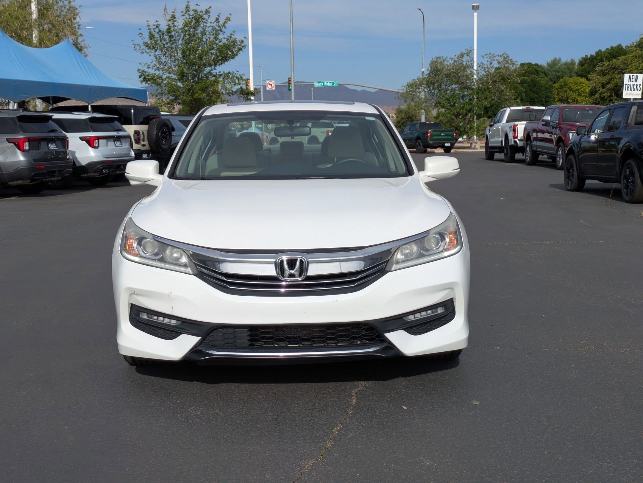 Used 2016 Honda Accord EX image 9