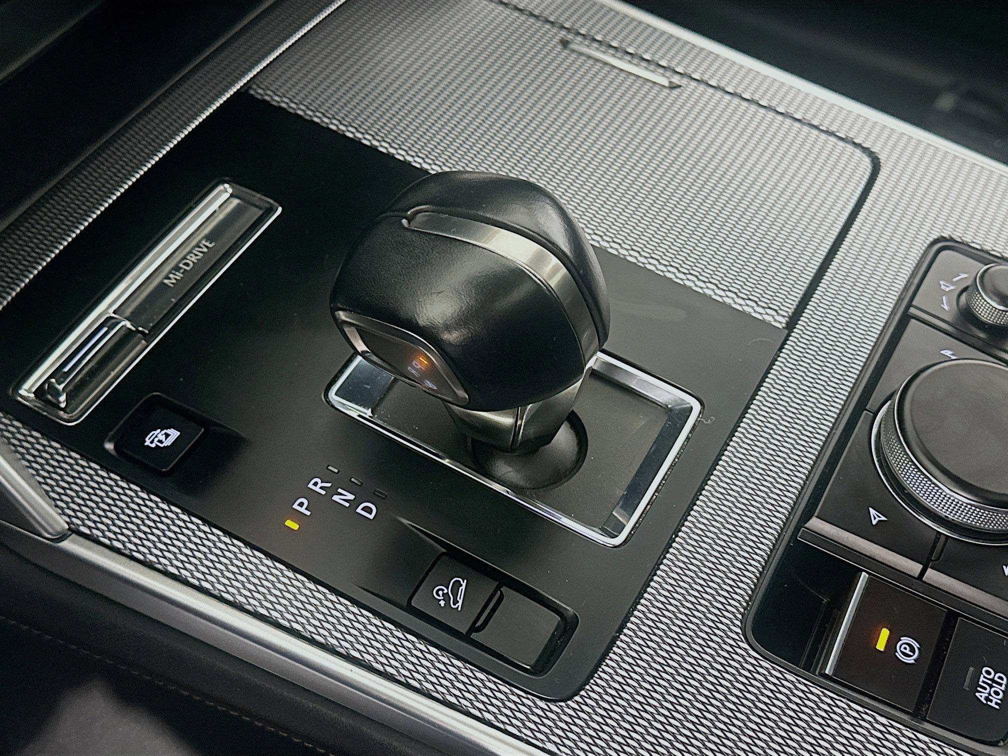 Used 2024 MAZDA CX-90 Plug-In Hybrid w/ Preferred image 25