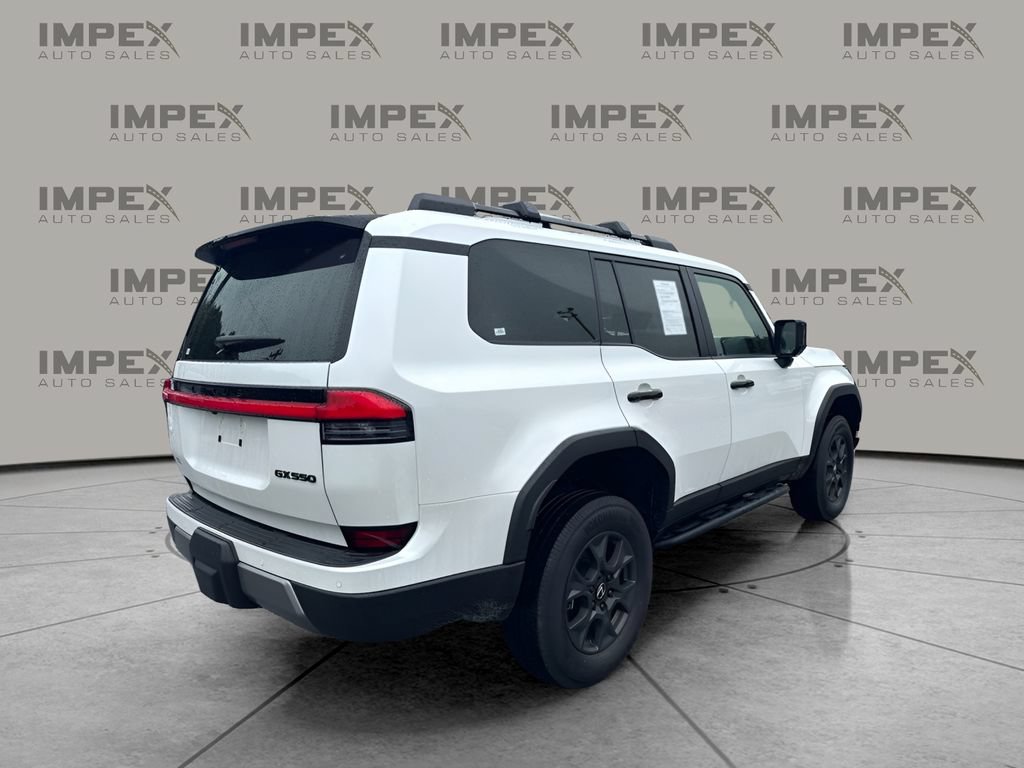 Used 2025 Lexus GX 550 AWD/4WD image 3