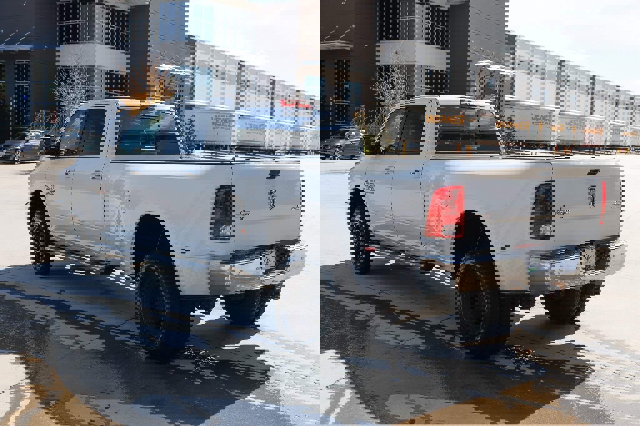 Used 2016 RAM 3500 Lone Star image 10