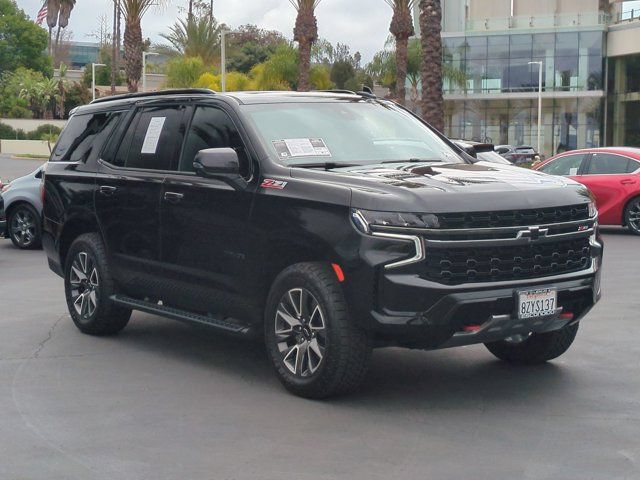 Used 2022 Chevrolet Tahoe Z71 w/ Luxury Package AWD/4WD image 3