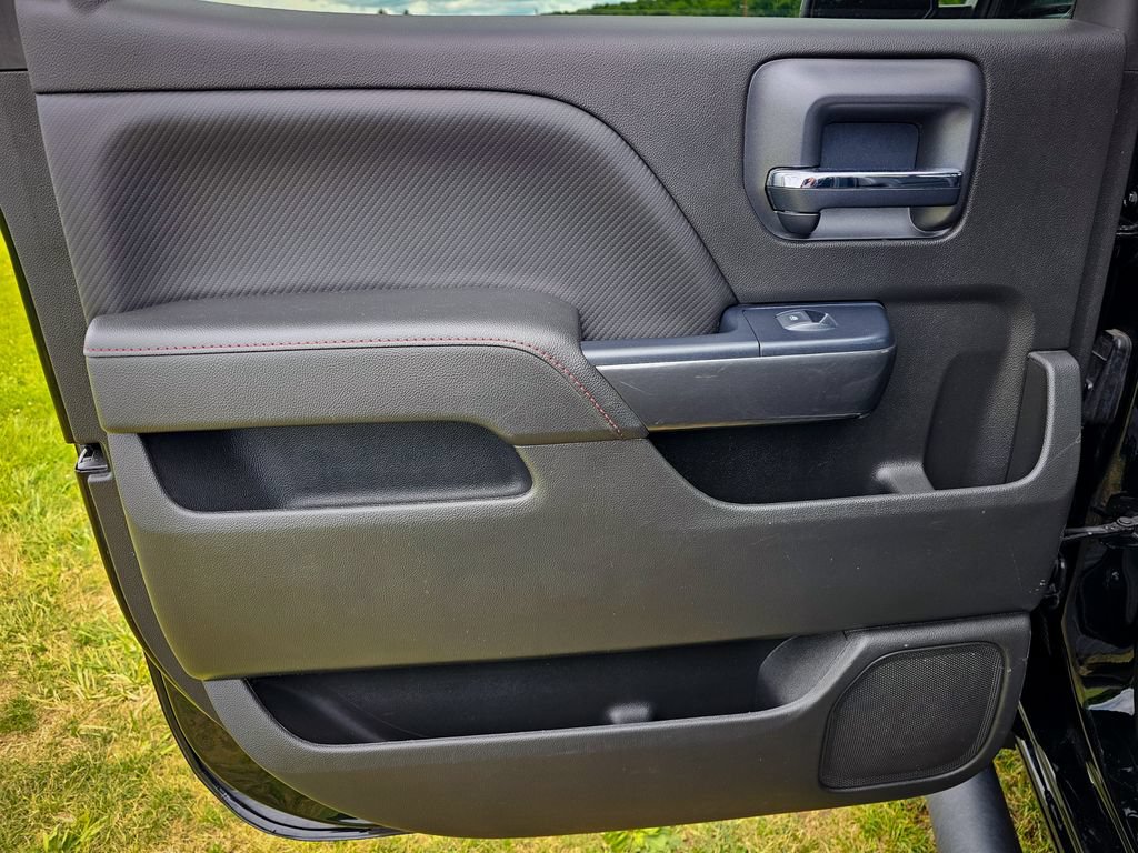 Used 2018 GMC Sierra 1500 SLT AWD/4WD image 32