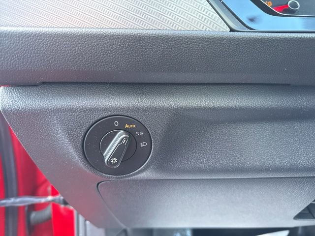 Certified 2019 Volkswagen Jetta SE image 11