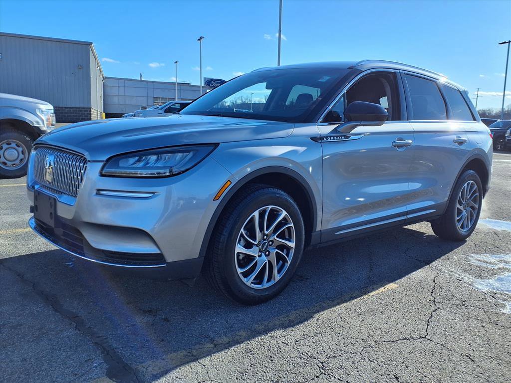 Used 2022 Lincoln Corsair AWD w/ Equipment Group 101A image 5