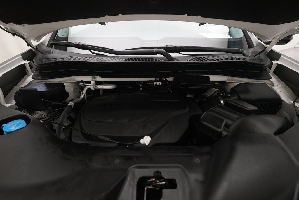Used 2023 Honda Ridgeline Sport image 3