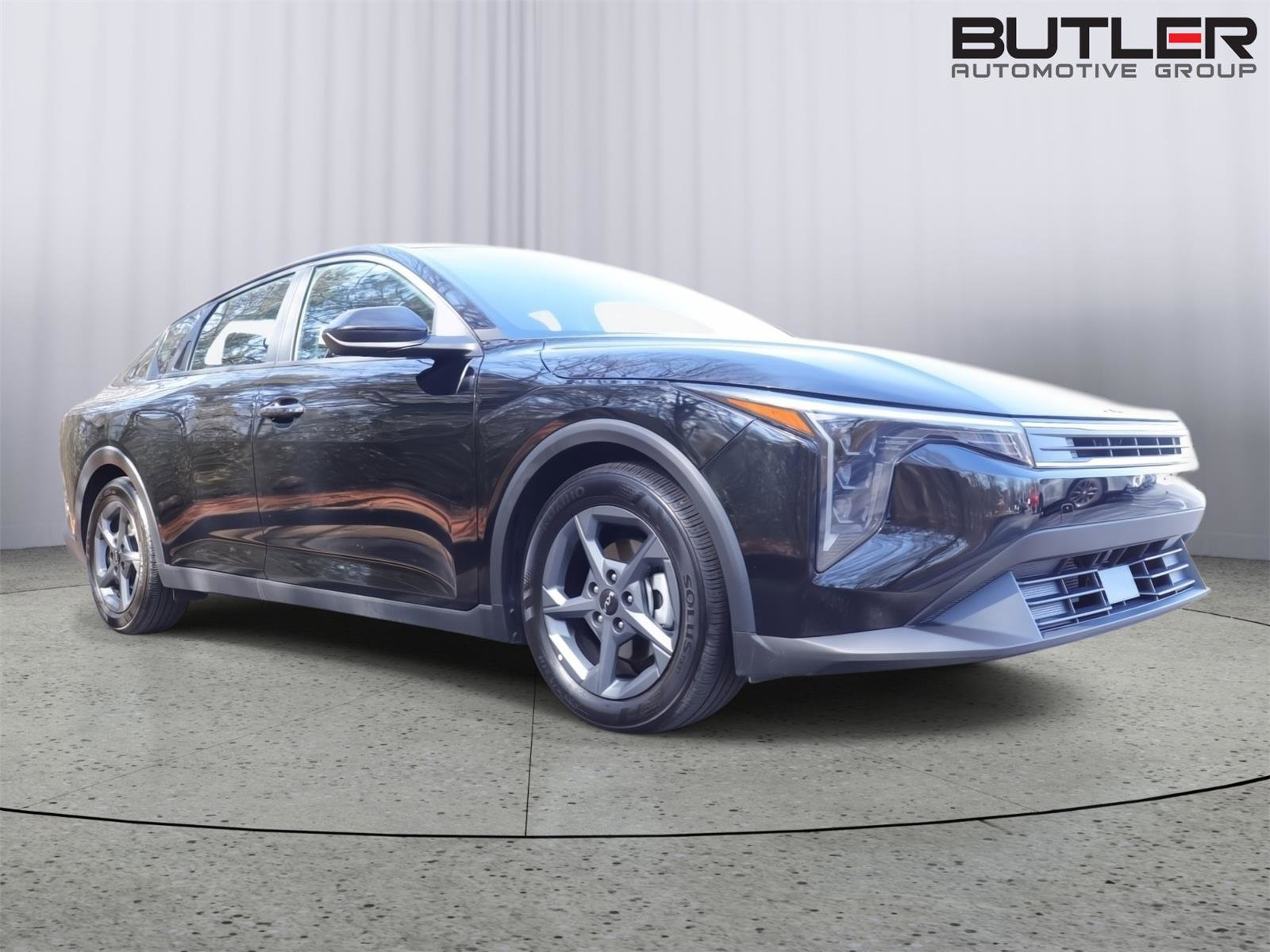 Used 2025 Kia K4 LXS image 3