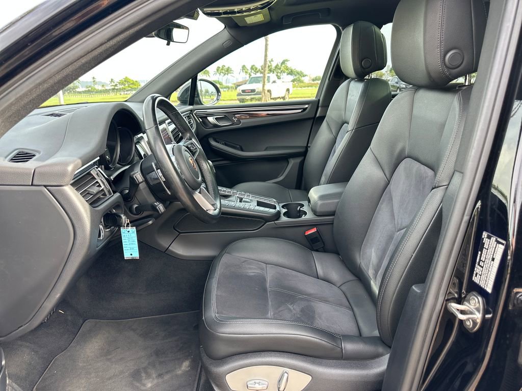 Used 2021 Porsche Macan image 12